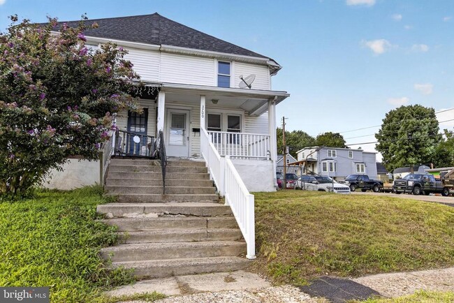 3700 W 9th St