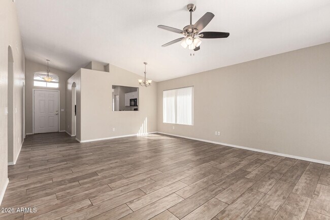 Photo - 1522 S Dove St