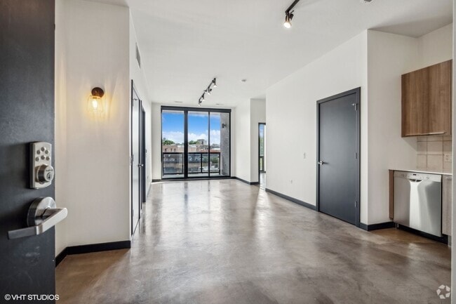 Building Photo - 1639 N Milwaukee Ave Unit 408 Rental
