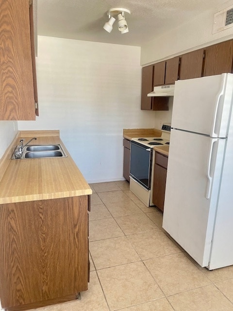 Photo - 2175 Riviera Blvd Unit 2