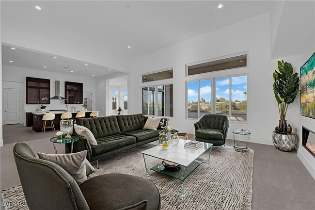 Photo - 4792 Outlook Peak St