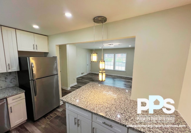 Photo - 1784 Temple Ave