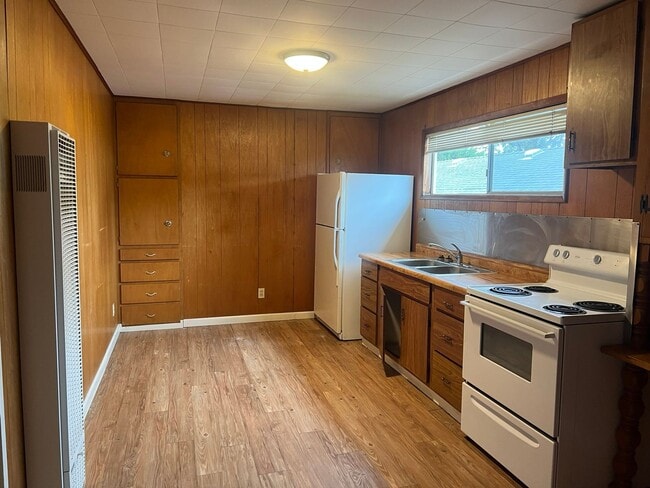 Photo - LSSCHR840 Unit 860-B