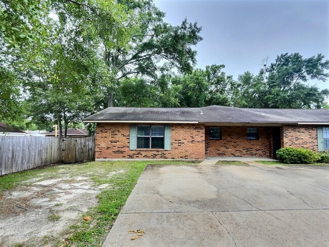 Photo - 1109 Hickory Dr Unit A