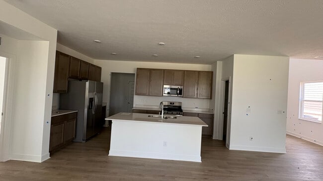 Photo - 3707 Pinnacle Dr