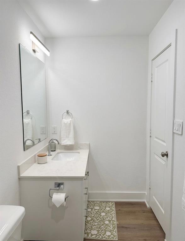 Photo - 13513 Menard Wy