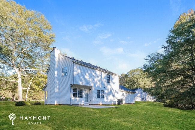 Photo - 818 Burton Ridge Dr