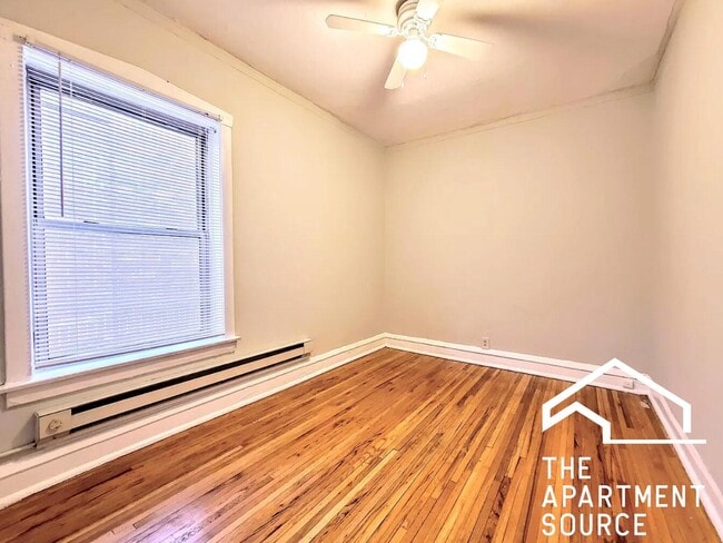 Photo - 631 W Barry Ave Unit s1