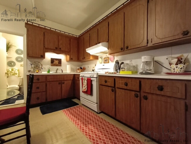 Photo - 342 Hanover St Unit 2