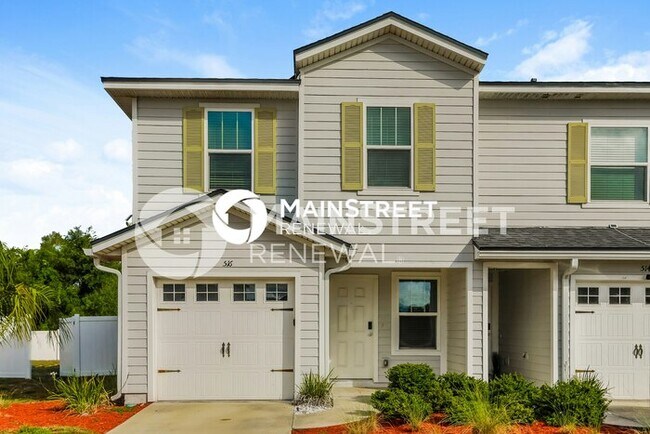 Building Photo - 4 Bedroom Pet-Friendly Home in Jacksonville, FL with Main Street Renewal