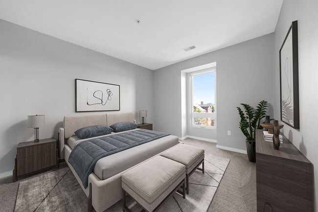 Photo - Waters Edge Apartments of Harbortown