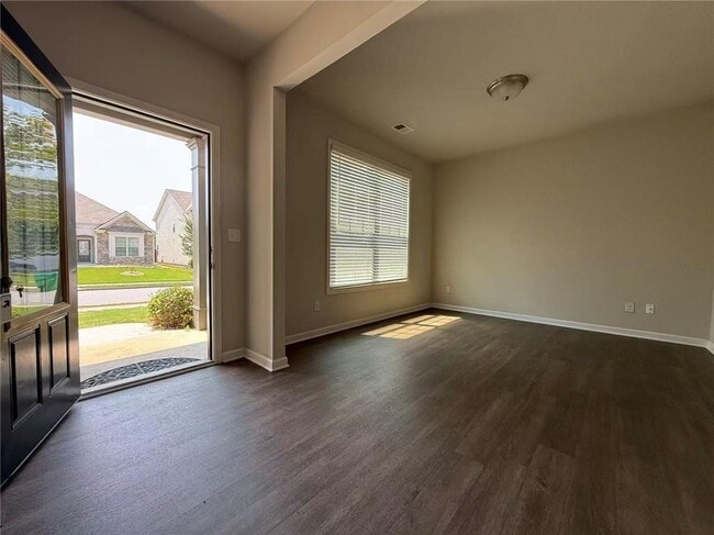 Photo - 173 Wayside Terrace