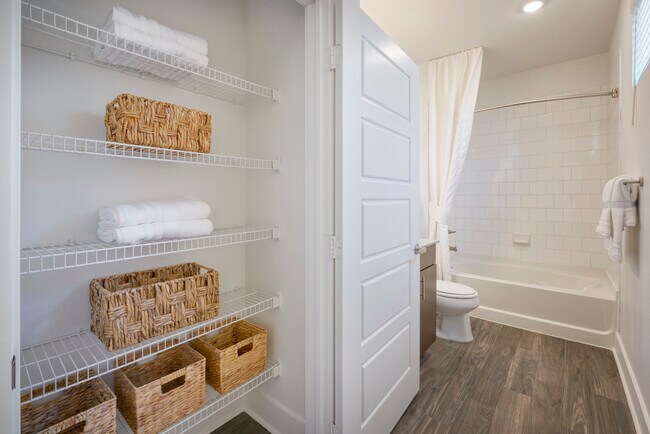 Photo - Arista Flats