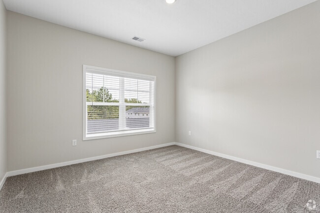 2BR, 2BA - 1,050SF - Primary Bedroom