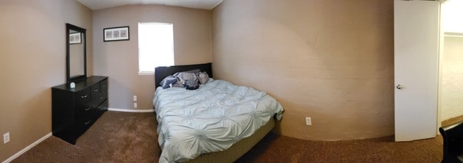 2x1 Flat - Bedroom