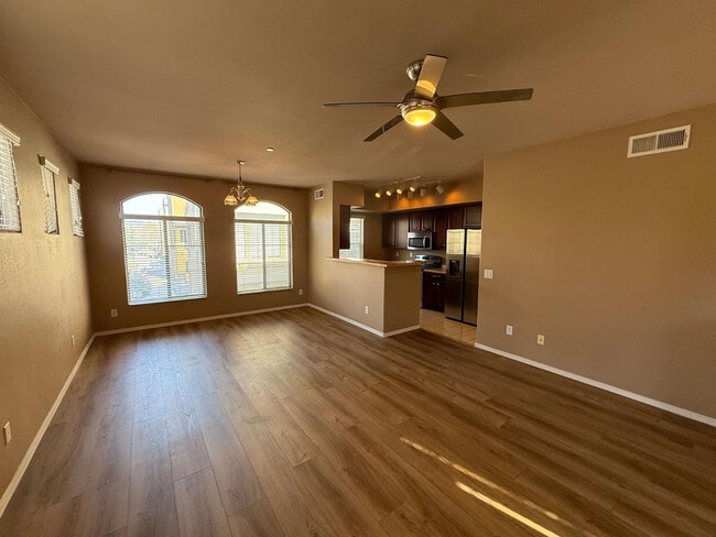 Photo - 900 S 94th St