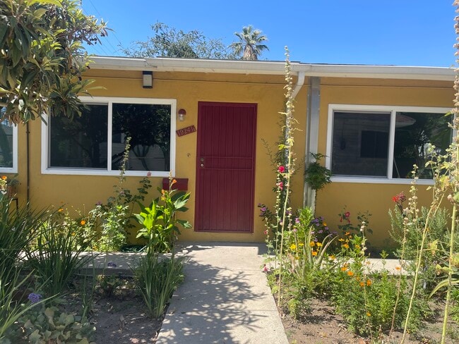 Building Photo - 1924 Workman St Unit 1924
