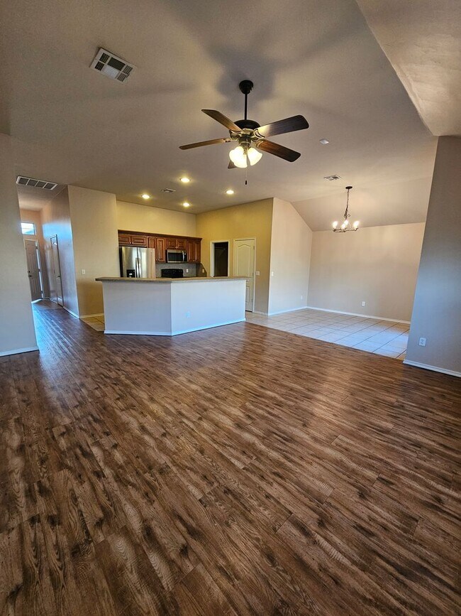 Photo - (3) Bed/(2) Bath in NE Norman Avail NOW!