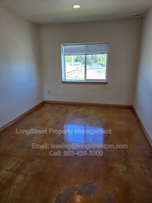 Photo - 132 SW Avery Ave