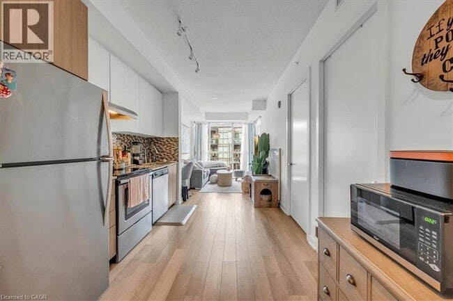 Photo - 5240 Dundas St Unit B318