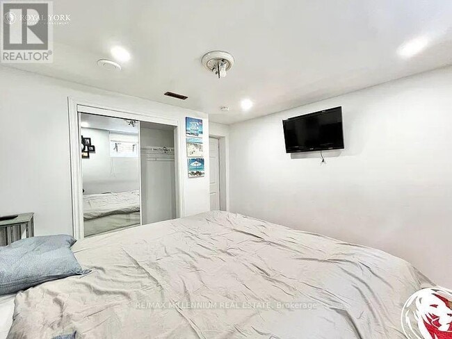 Photo - 66 Overlord Crescent