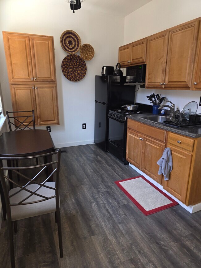 kitchen - 237 Taylor St Unit 237 Taylor