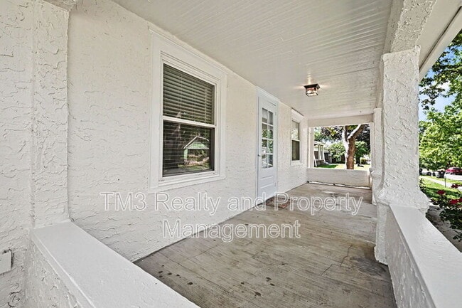 Photo - 6015 Cherry St