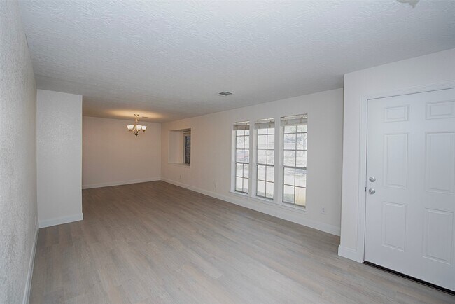 Photo - 11406 Sagewind Dr