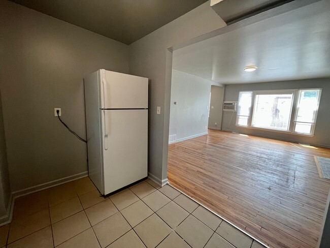 Photo - Taylor Street 4813-4815 Unit 4815