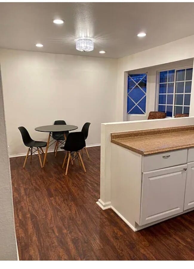 Photo - 75 Bishop St