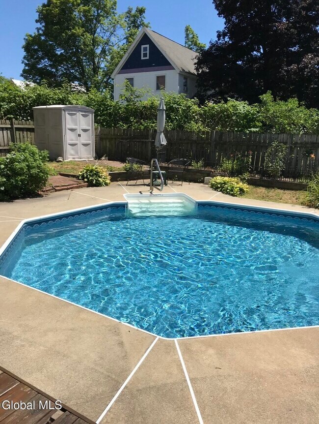 Photo - 218 Washington St