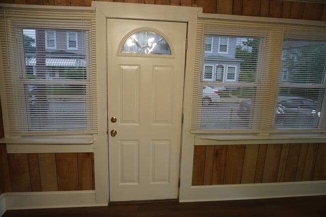 Photo - 210 Center St