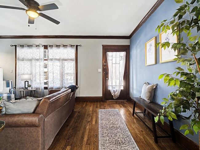 Photo - 10619 Bernard Ave Unidad SI ID1496050P