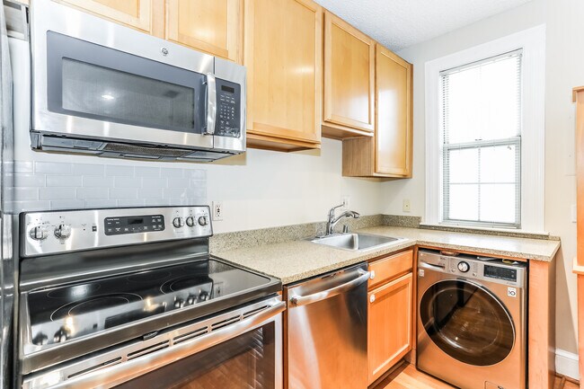 Photo - 1401 Columbia Rd NW Unit 418