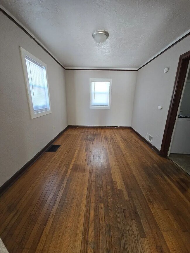 Photo - 620-622 Paris Ct Unit 622 Paris Ct