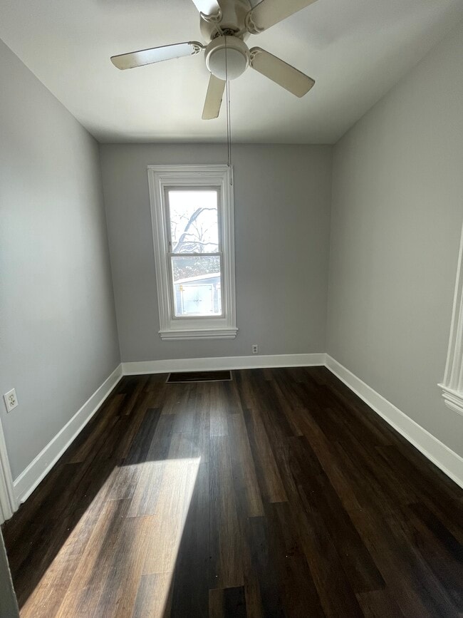 Photo - 134 E Maple St Unit #2