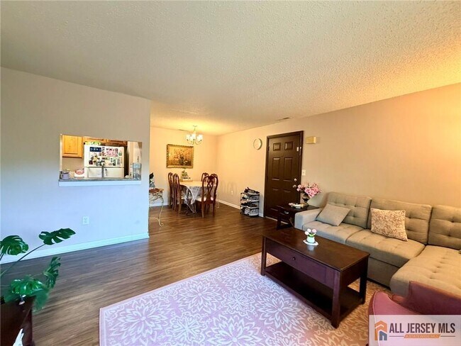 Photo - 5215 Ravens Crest Dr