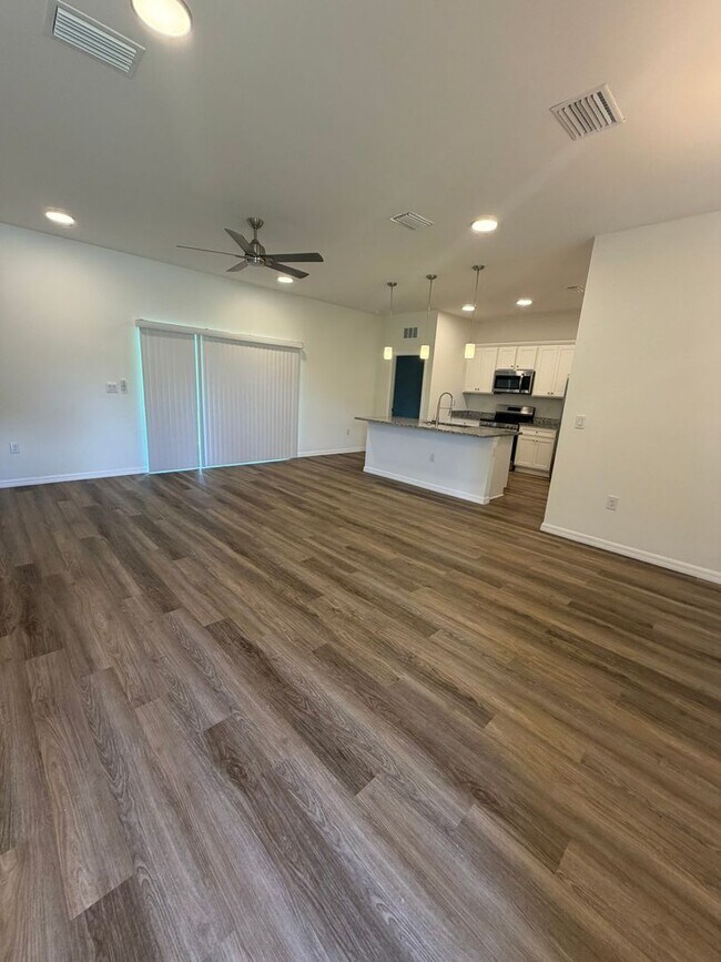 Photo - 17223 Berwin Ave