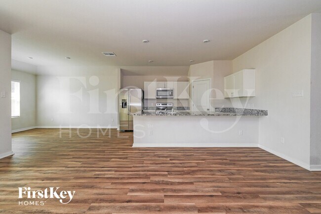 Photo - 17644 Cedar Crst Dr