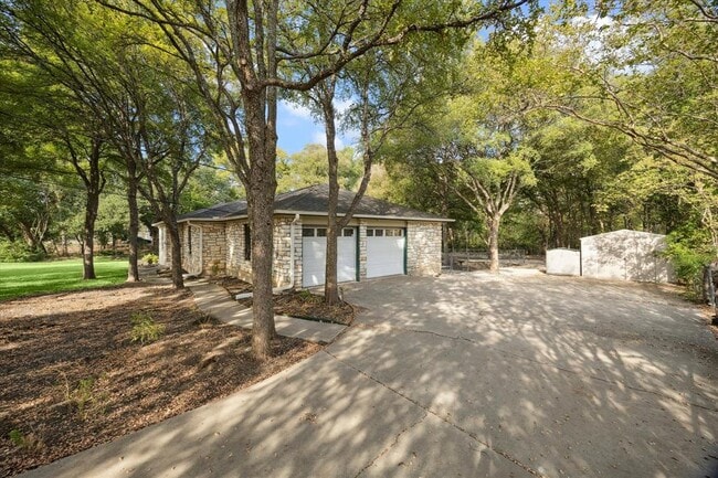 Photo - 10319 Old Manchaca Rd