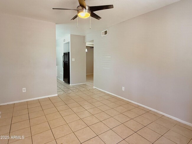 Photo - 1551 E Christy Dr Unit 1