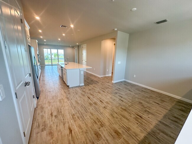 Photo - 4551 Arboretum Cir Unit 202