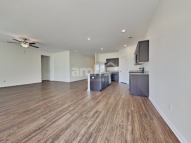 Photo - 149 Orion Way
