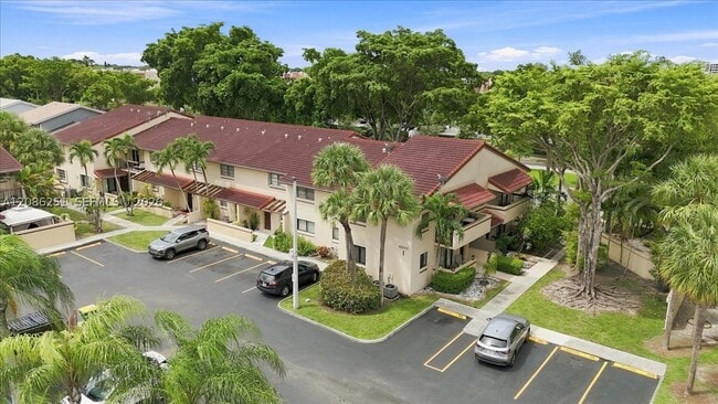 Building Photo - 6375 SW 136th Ct Unit 202I