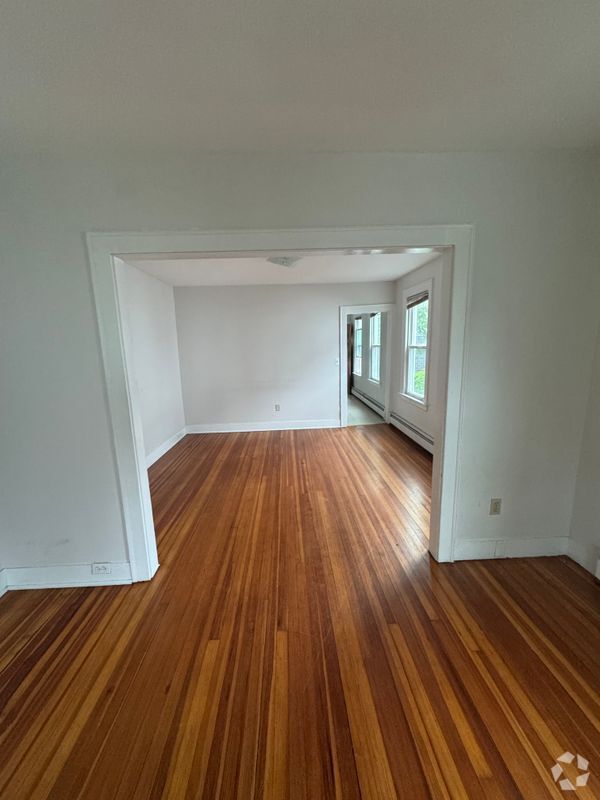 Building Photo - 64 Grove St Rental