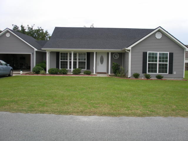 Photo - Comfortable 3BR/2BA Home with Privacy Fenced Yard & Covered Porches