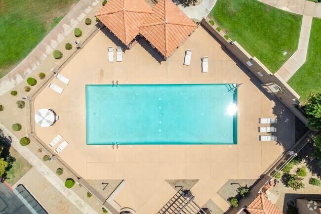 Photo - Discover at Daybreak