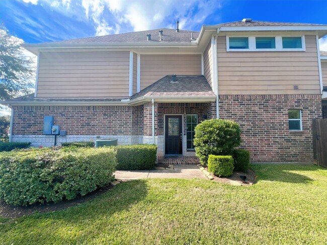 Photo - 3803 Waterford Bend