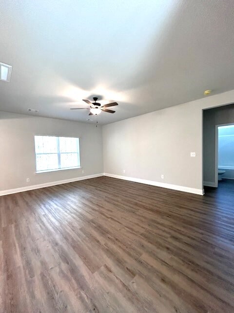 Photo - 409 ELWICK Pl