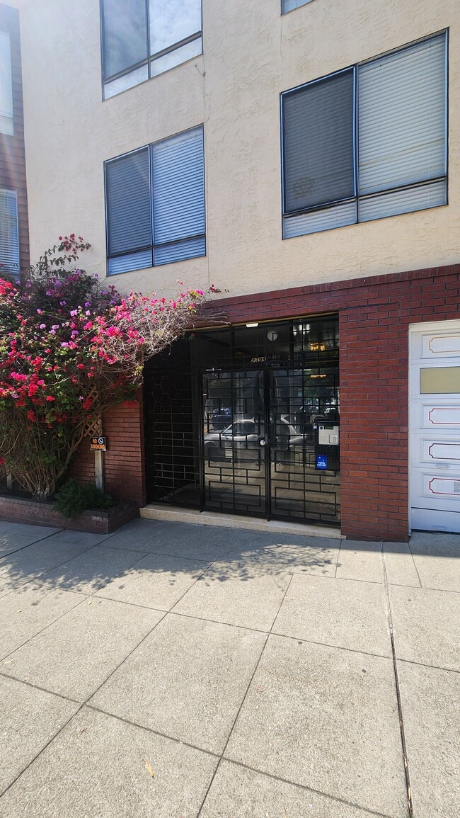 Photo - 2395 26th Ave